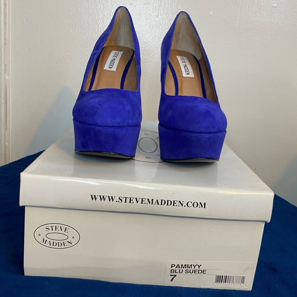 Steve Madden brand new in box. Wedge platform heels. Size 7.5 - Picture 2 of 5